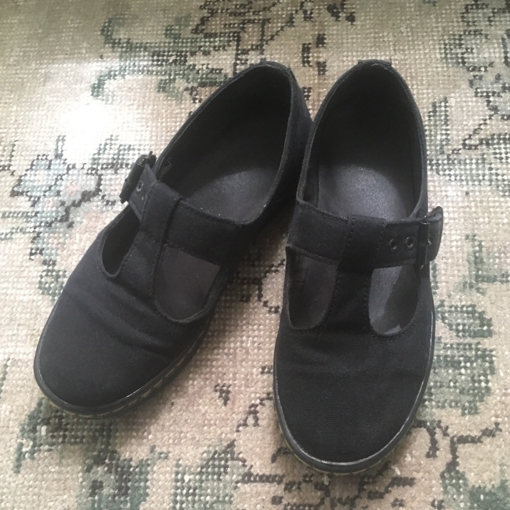mary jane/ t strap doc martens